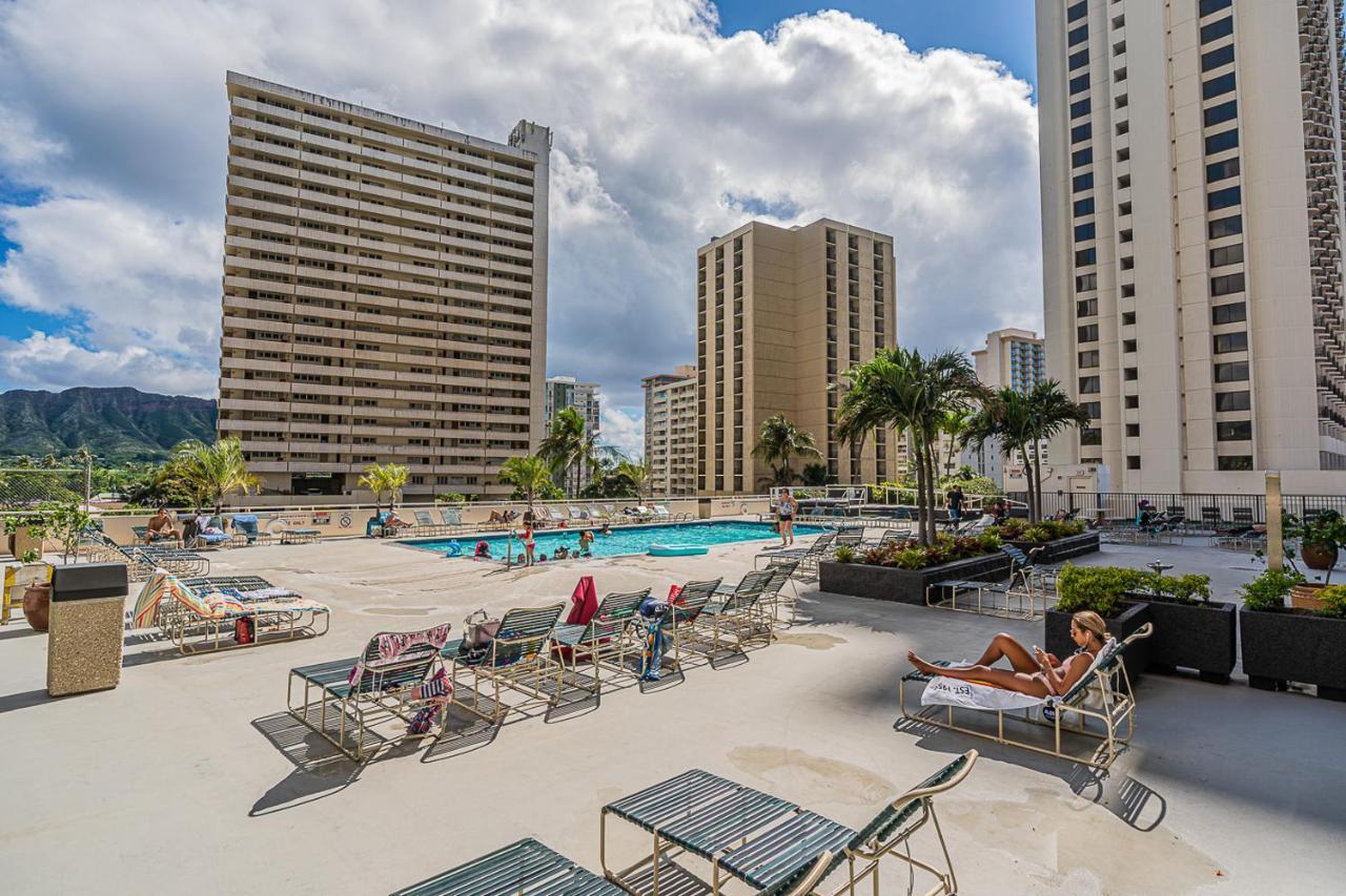Free Parking, Pool, Sauna, Spa, Wifi, Bbq, Ac - Waikiki Banyan Honolulu Exterior photo