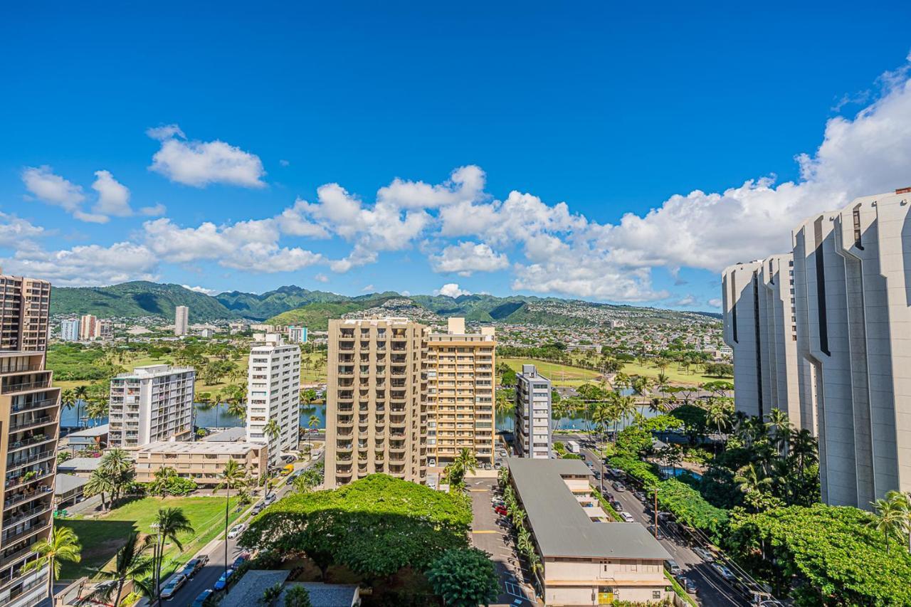 Free Parking, Pool, Sauna, Spa, Wifi, Bbq, Ac - Waikiki Banyan Honolulu Exterior photo