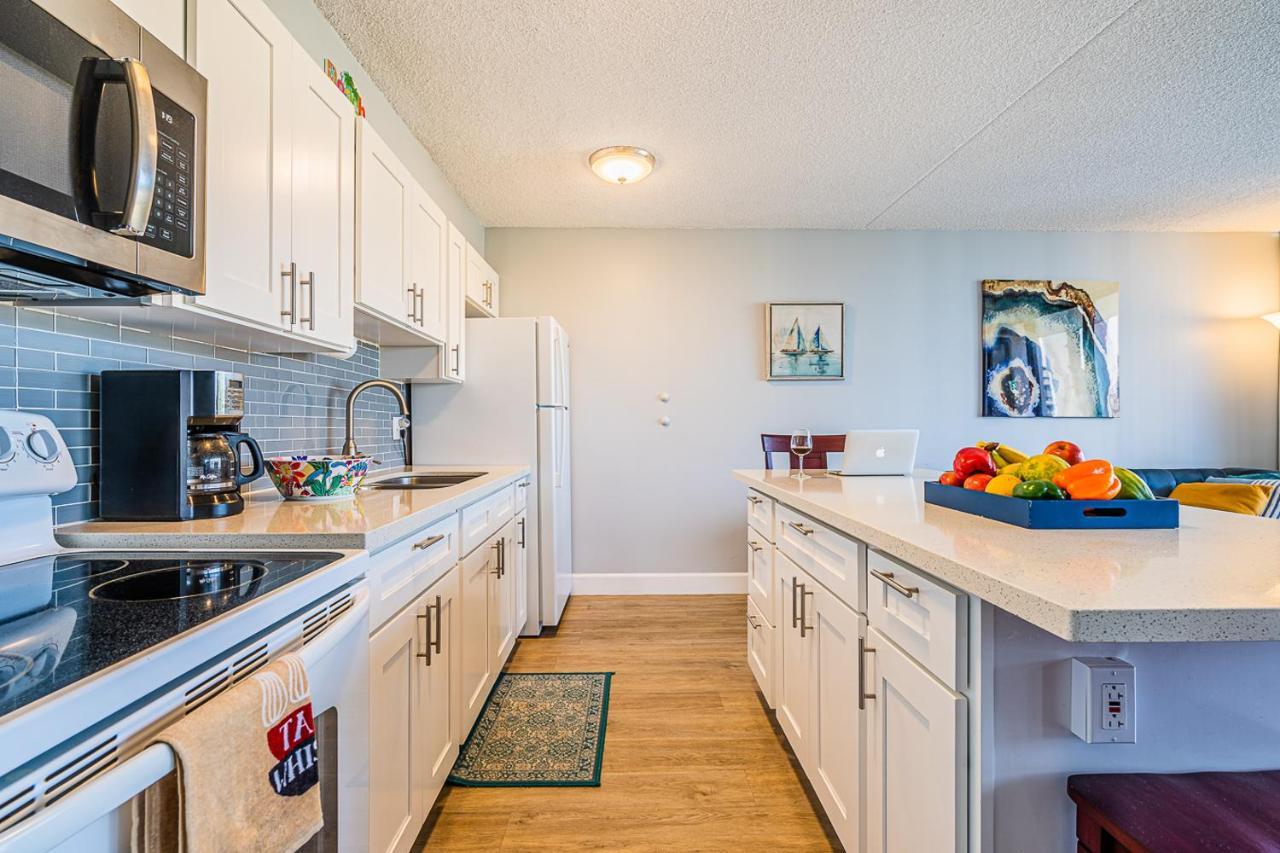 Free Parking, Pool, Sauna, Spa, Wifi, Bbq, Ac - Waikiki Banyan Honolulu Exterior photo