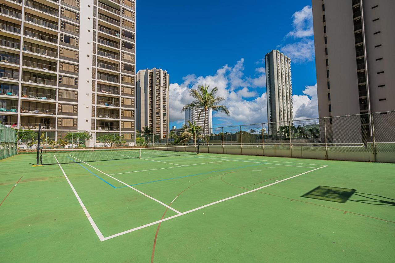 Free Parking, Pool, Sauna, Spa, Wifi, Bbq, Ac - Waikiki Banyan Honolulu Exterior photo