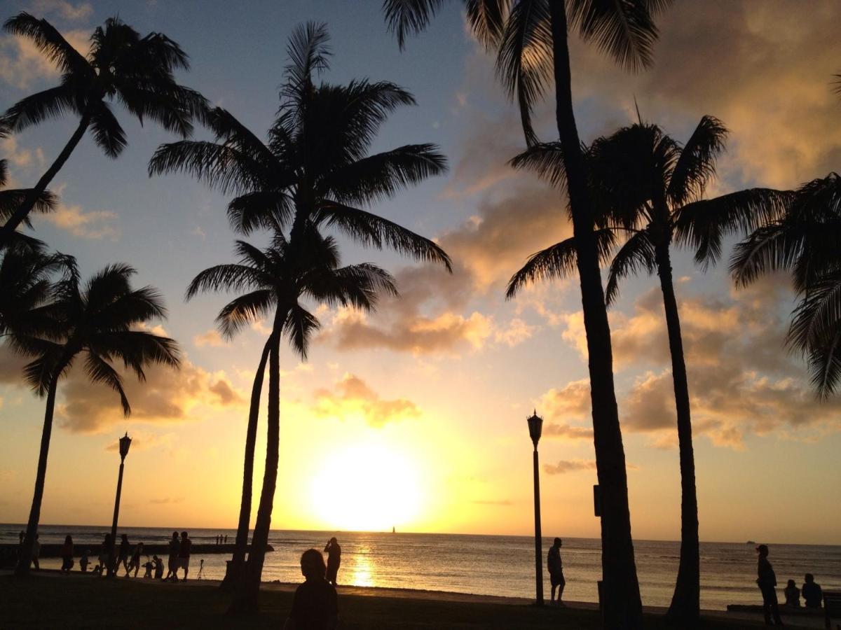Free Parking, Pool, Sauna, Spa, Wifi, Bbq, Ac - Waikiki Banyan Honolulu Exterior photo