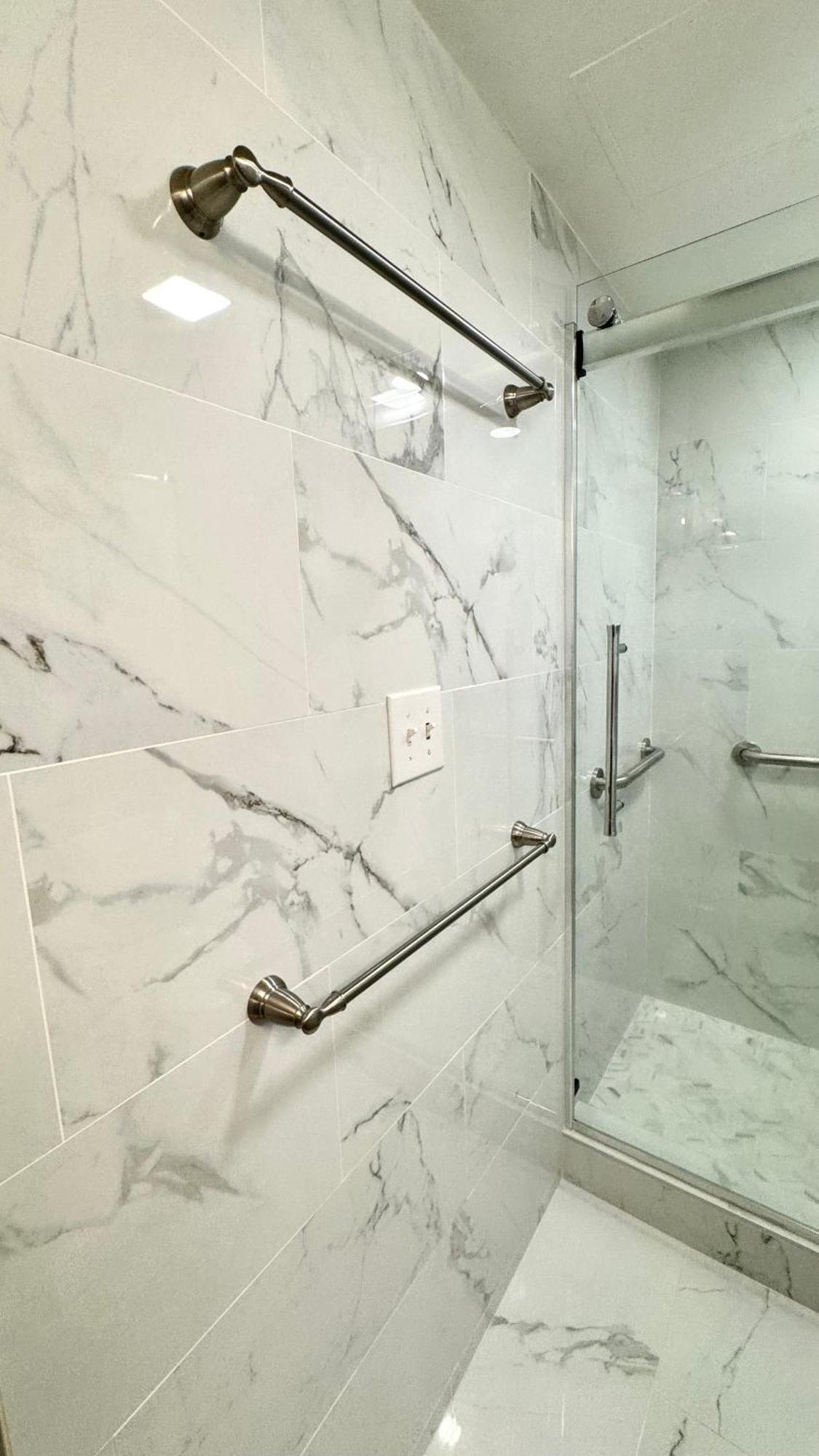 Free Parking, Pool, Sauna, Spa, Wifi, Bbq, Ac - Waikiki Banyan Honolulu Exterior photo
